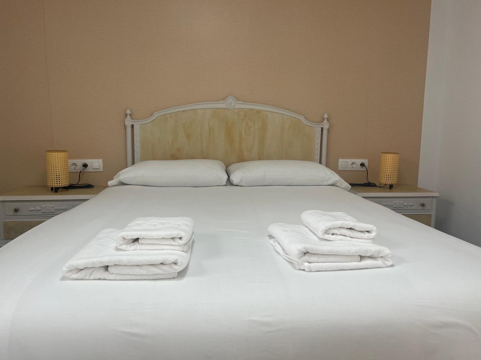 Rentalsevilla Cardenal Rodrigo De Castro Appartement *
